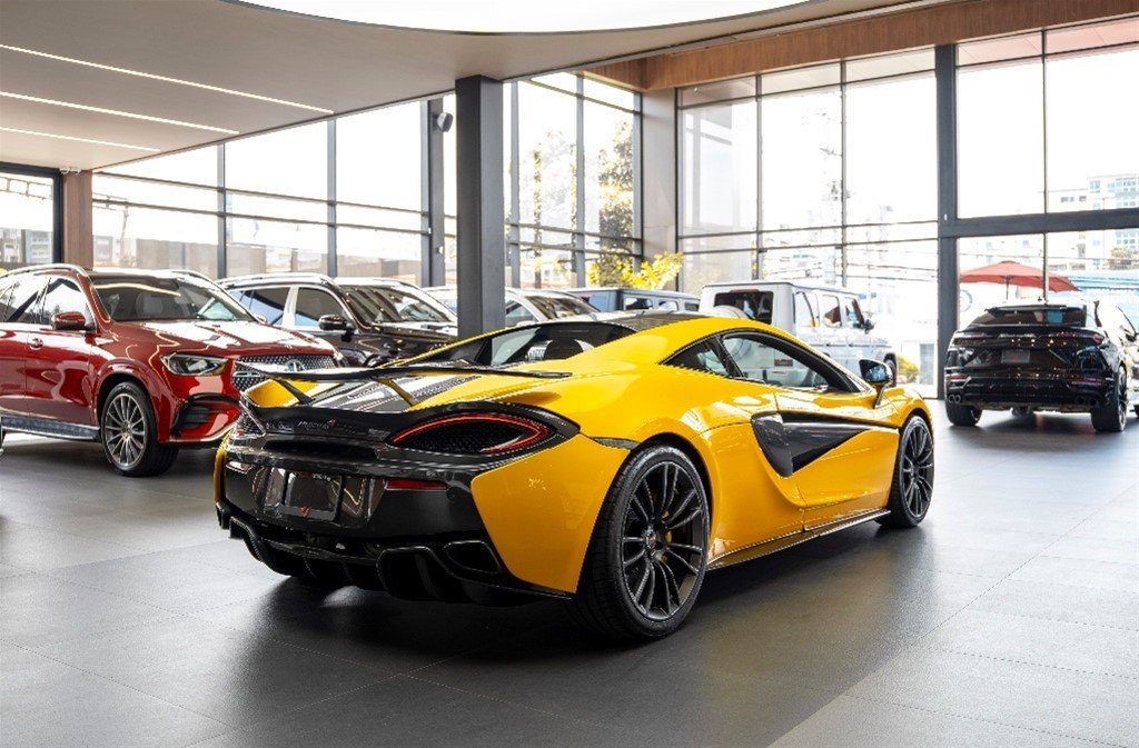 McLaren 570  S Coupe