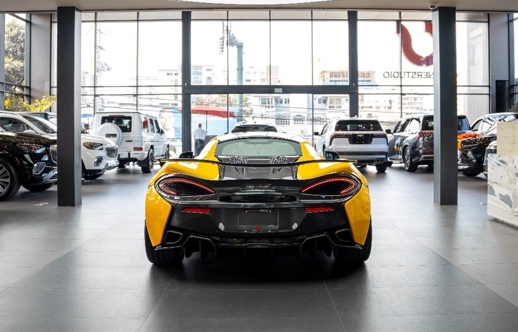 McLaren 570  S Coupe